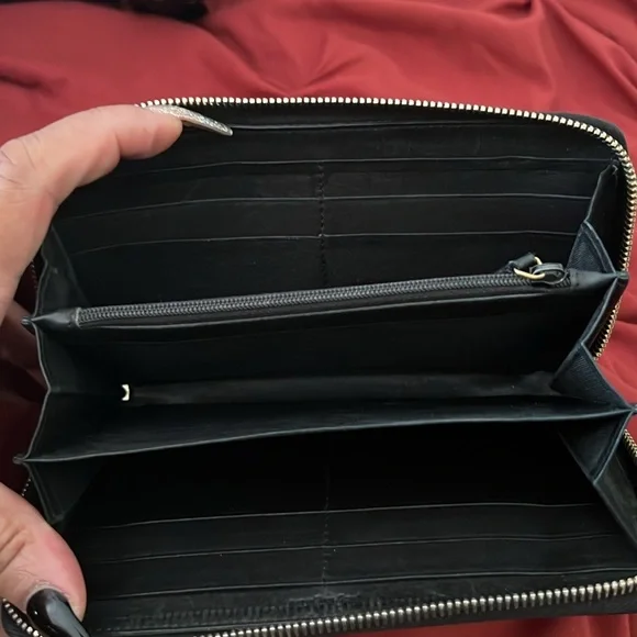 Yves Saint Laurent Black and Gold Satchel with Wallet * PRICE FIRM* - Picture 15 of 16